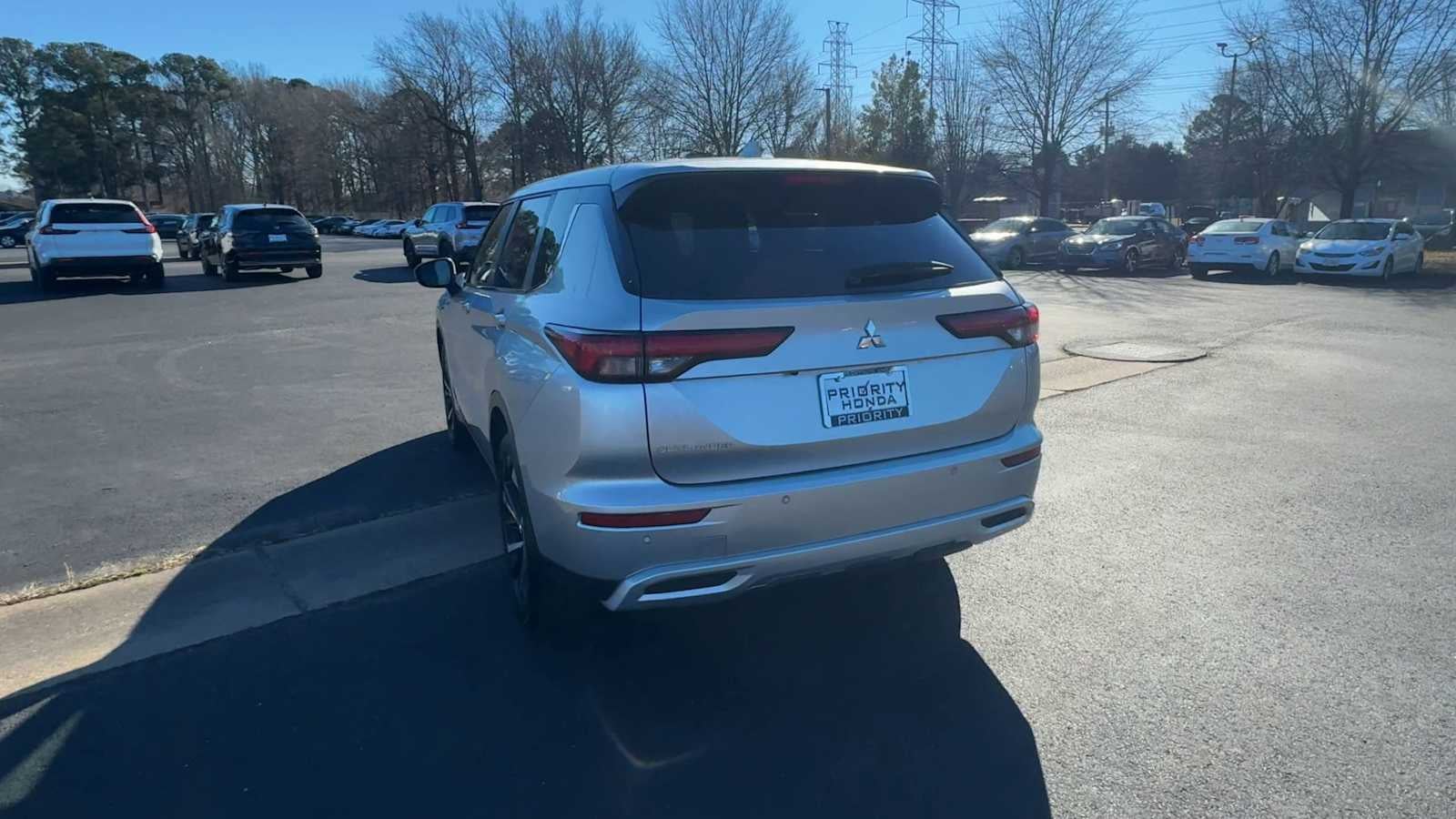 2024 Mitsubishi Outlander SE