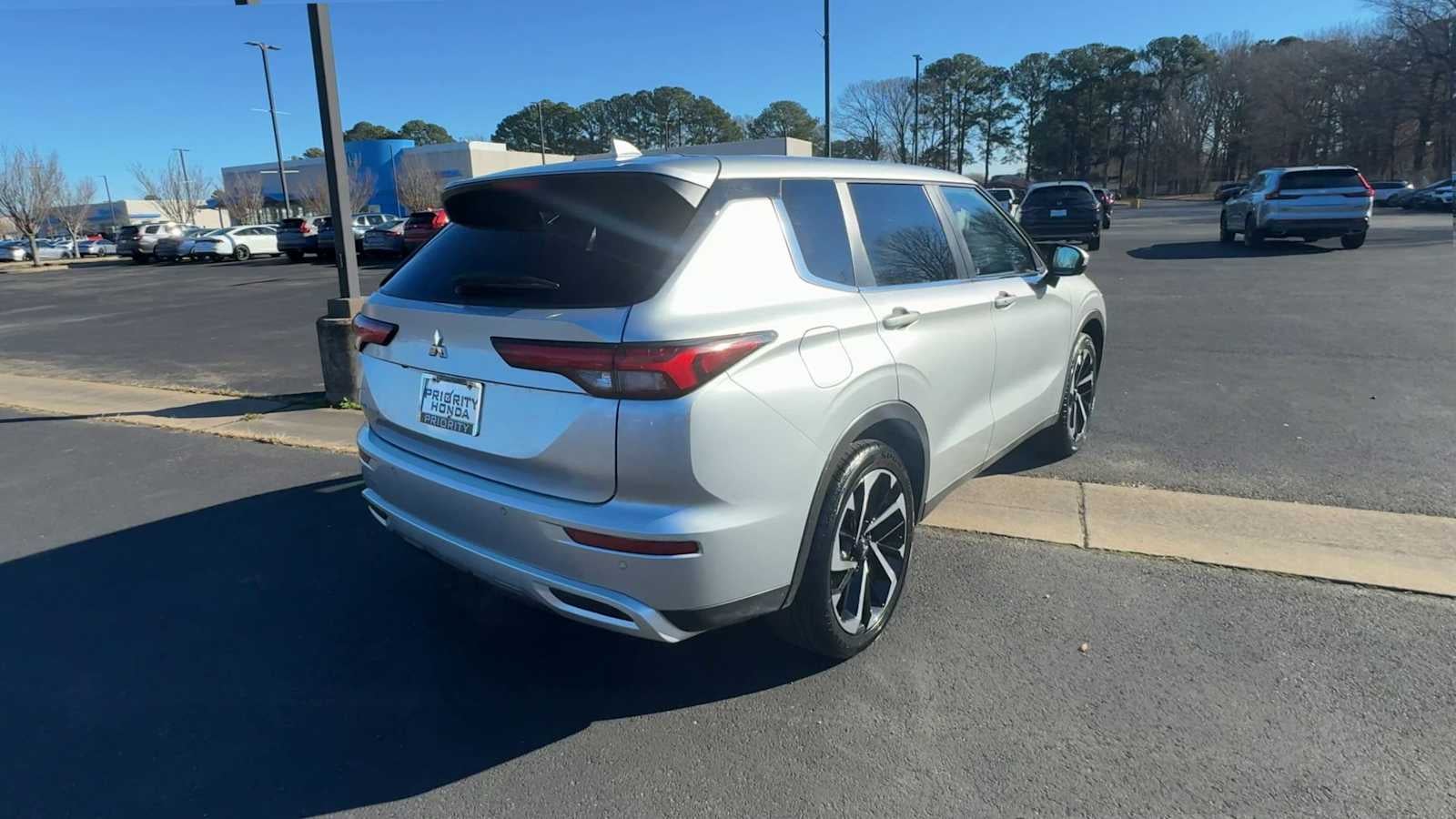 2024 Mitsubishi Outlander SE