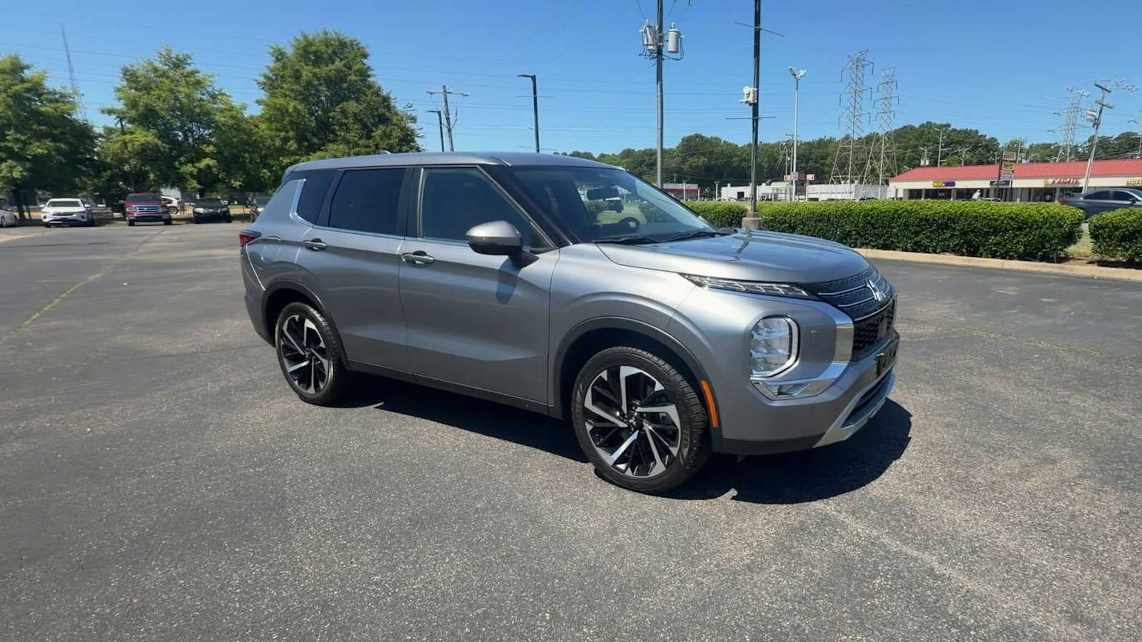 2024 Mitsubishi Outlander SE