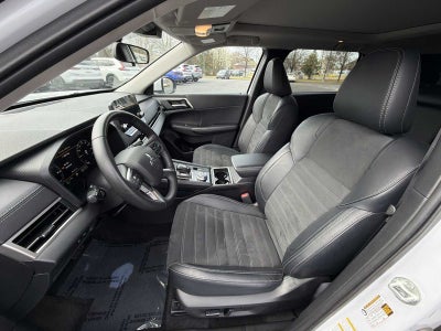 2024 Mitsubishi Outlander Plug-In Hybrid SE