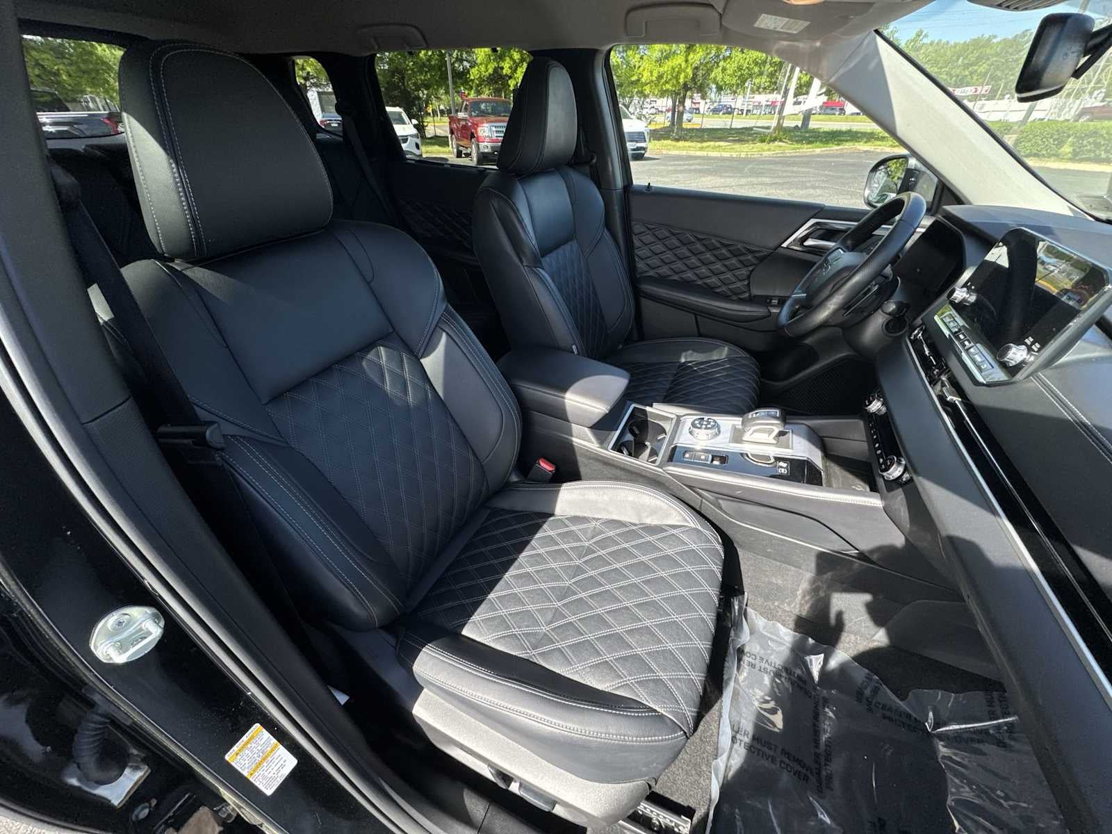 2024 Mitsubishi Outlander Plug-In Hybrid SEL