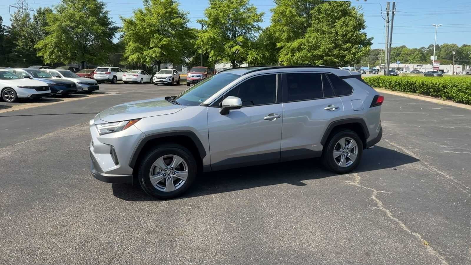 2023 Toyota RAV4 Hybrid XLE