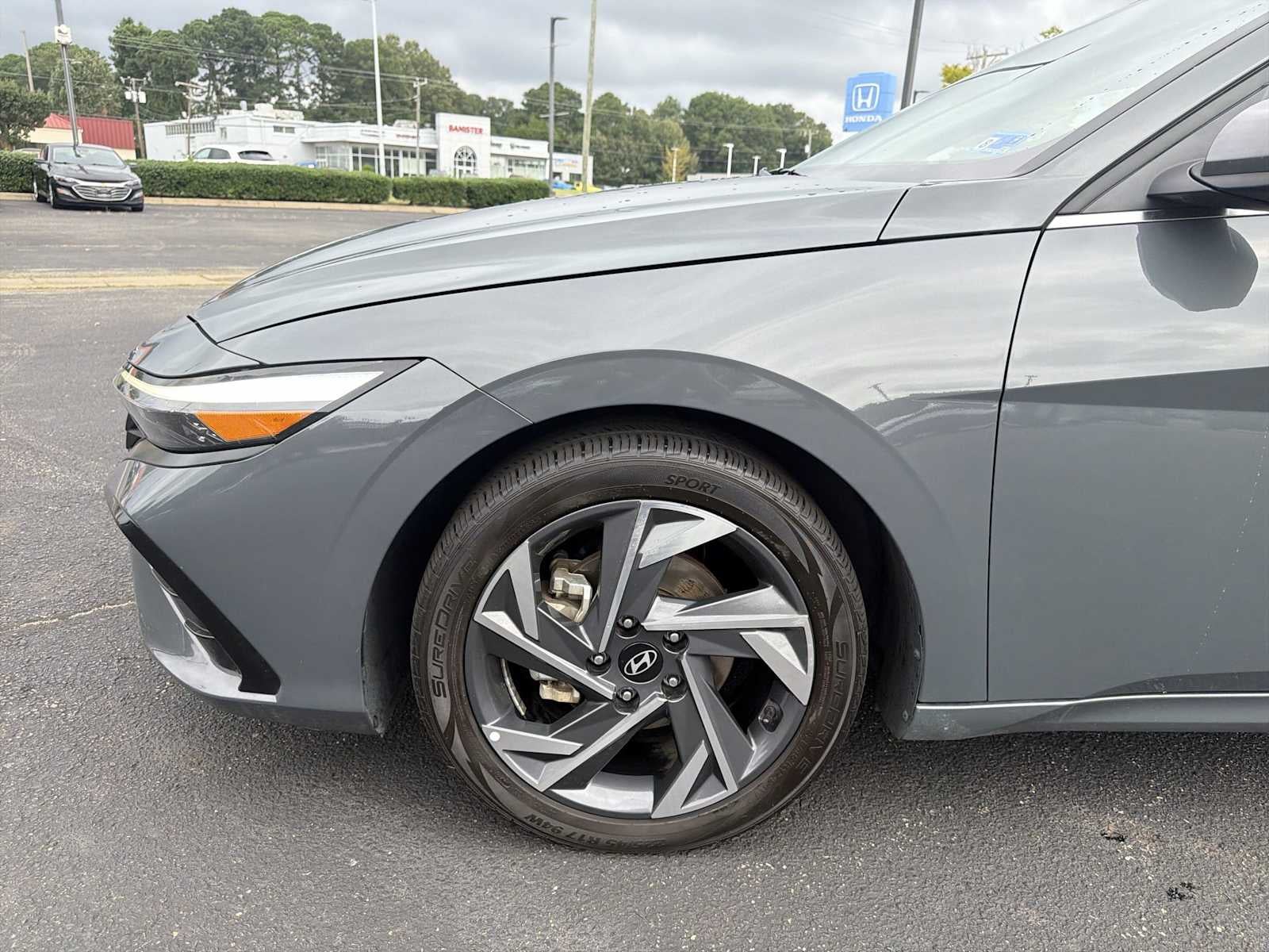 2024 Hyundai Elantra Limited