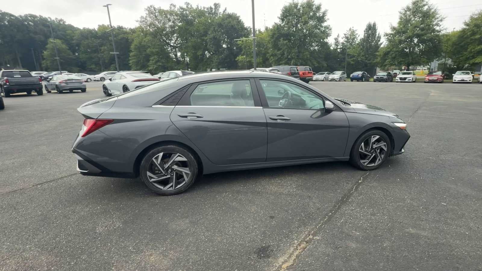 2024 Hyundai Elantra Limited