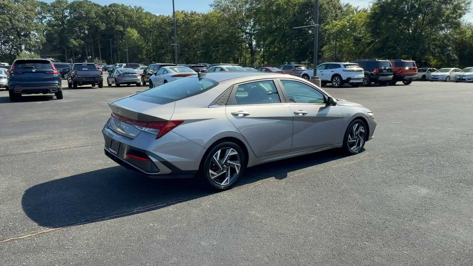 2024 Hyundai Elantra Limited