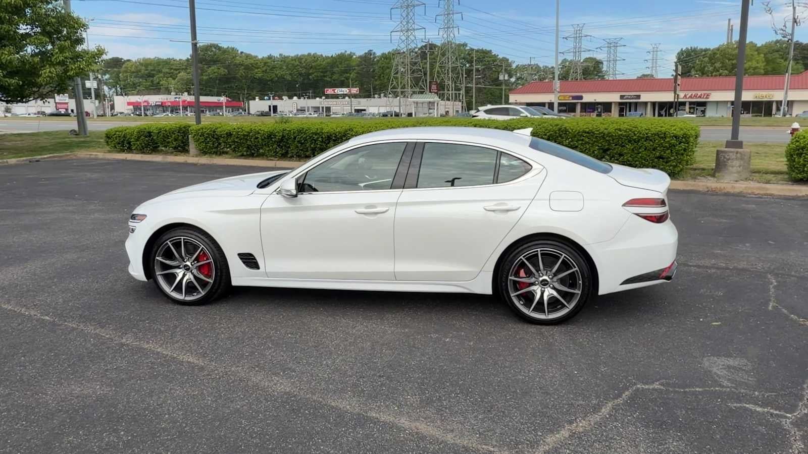 2025 Genesis G70 2.5T