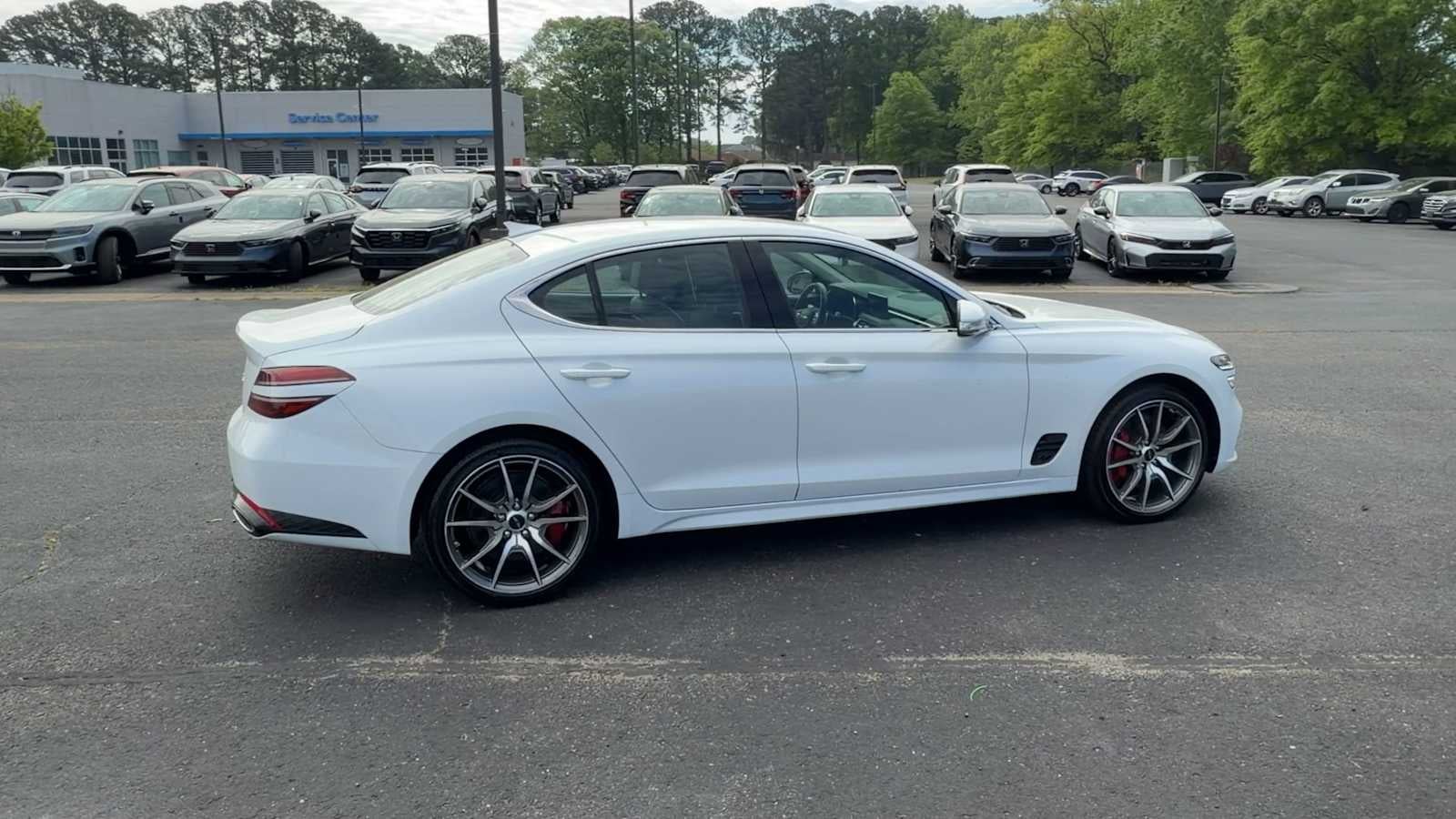 2025 Genesis G70 2.5T