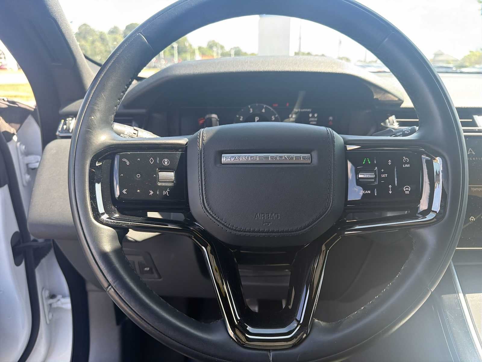 2025 Land Rover Range Rover Velar Dynamic SE