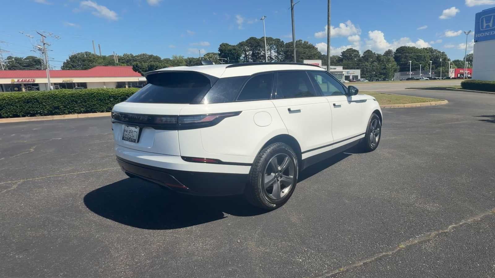 2025 Land Rover Range Rover Velar Dynamic SE