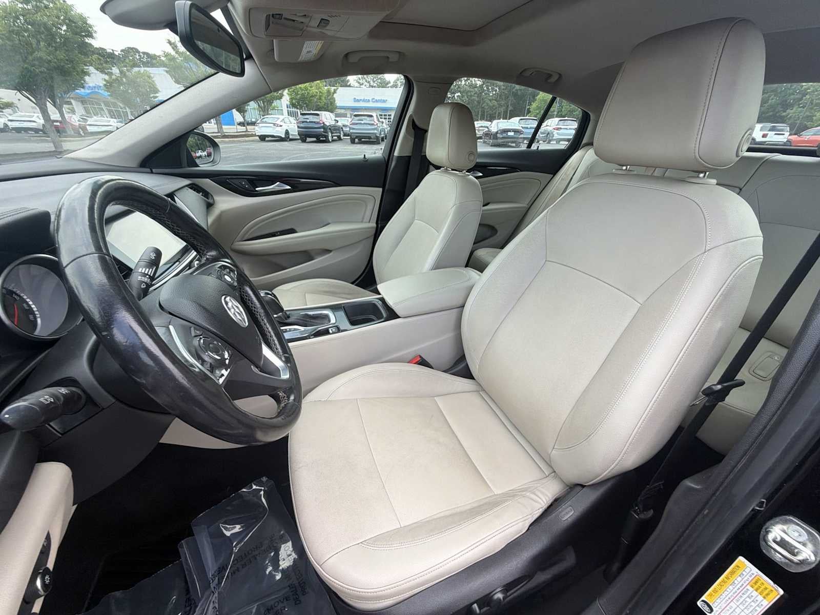 2018 Buick Regal Sportback Essence