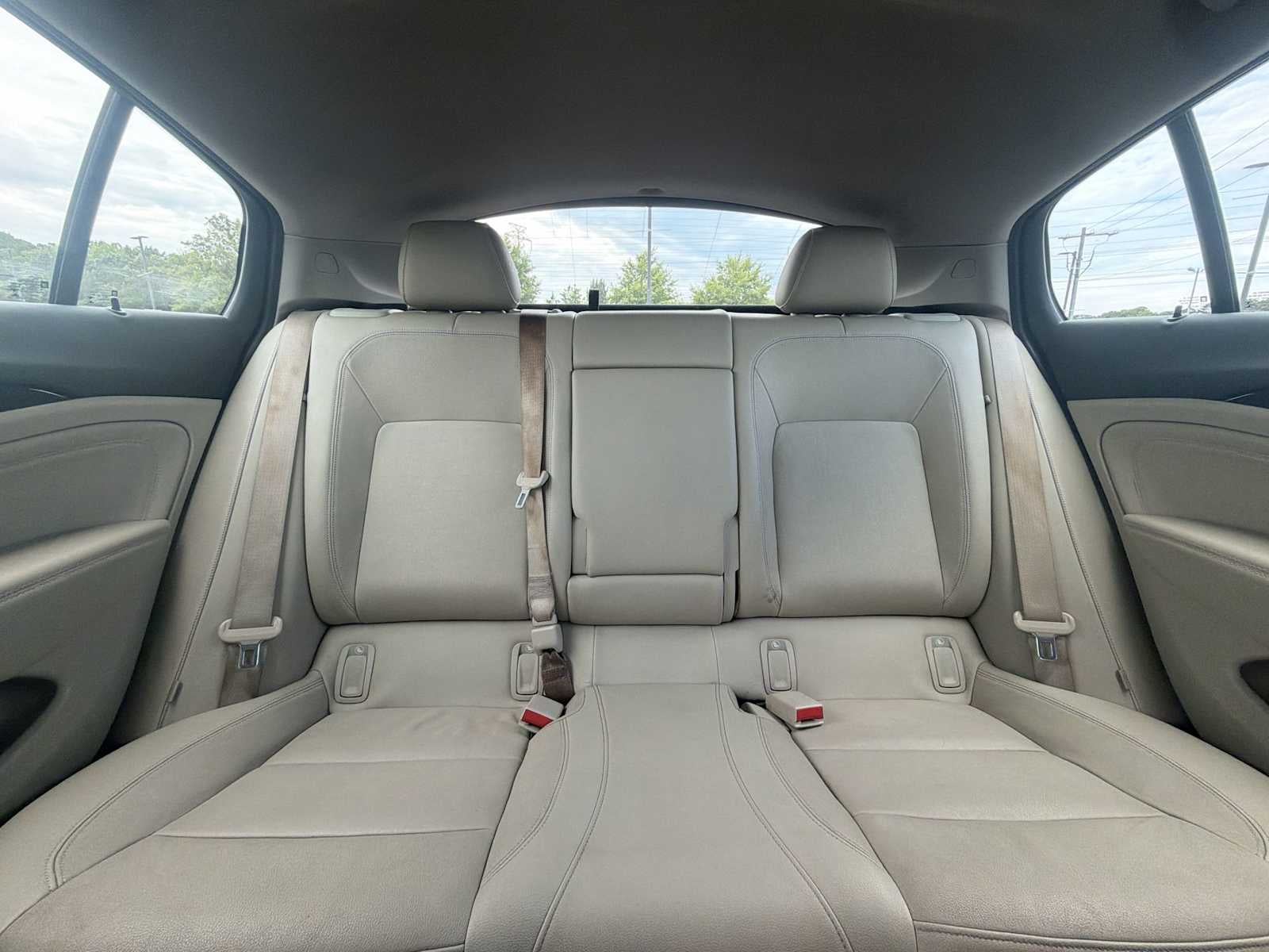 2018 Buick Regal Sportback Essence