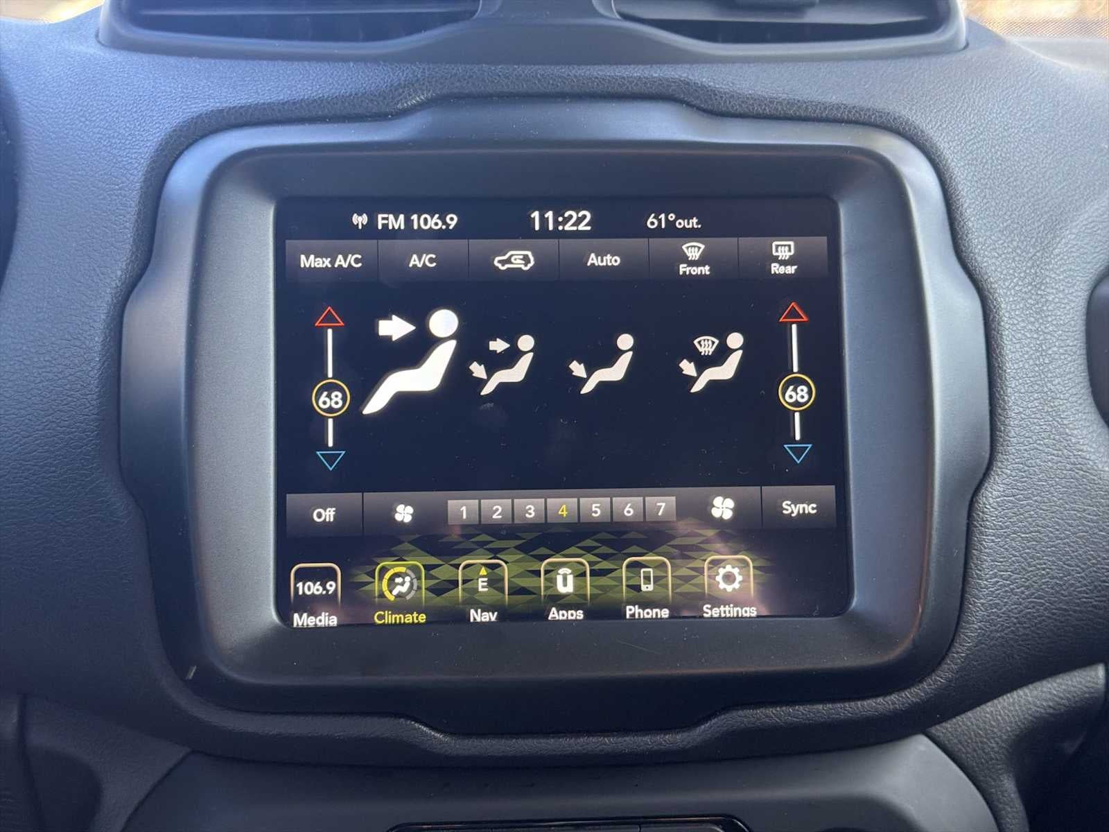 2023 Jeep Renegade Latitude