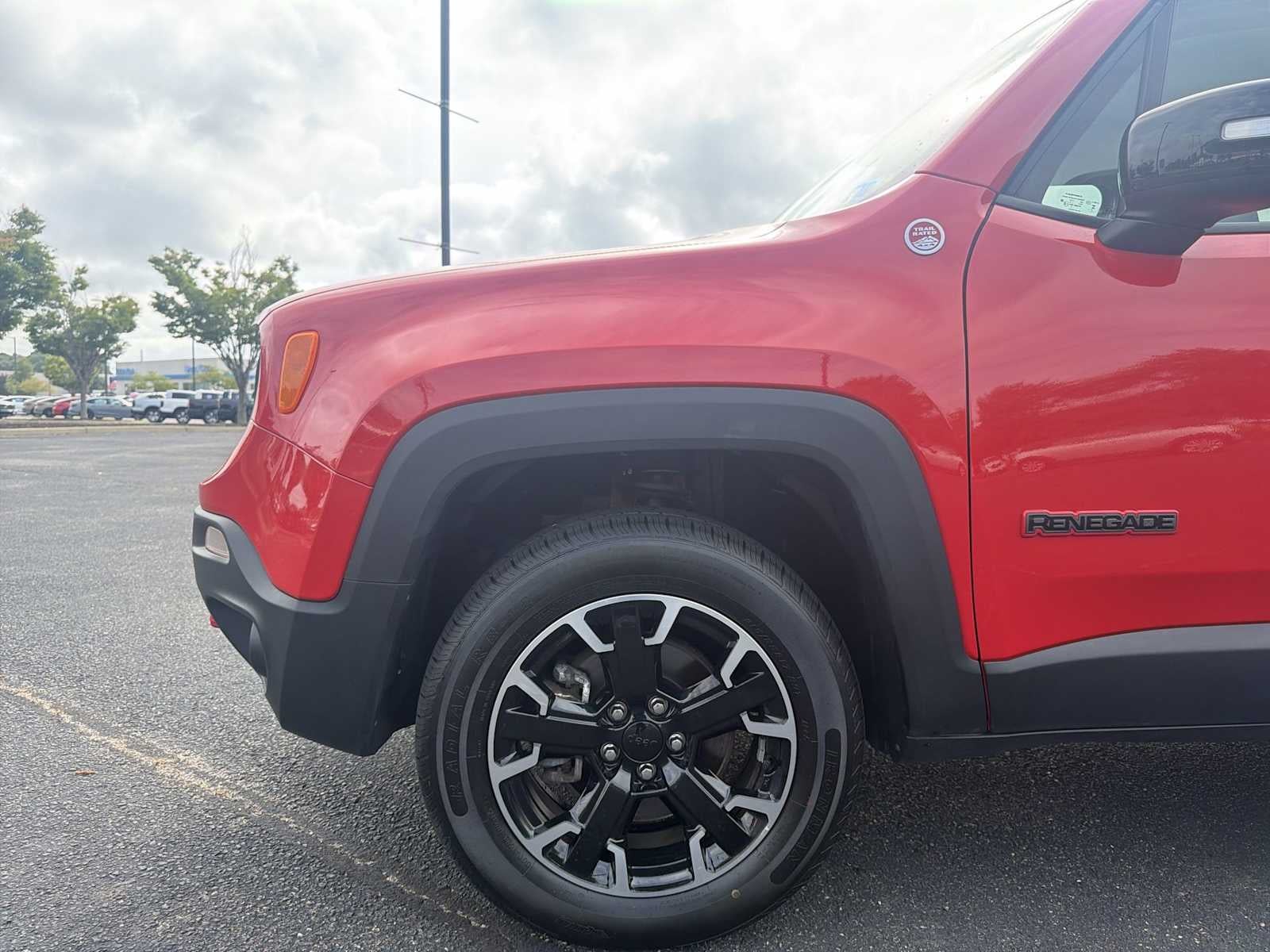 2023 Jeep Renegade Trailhawk