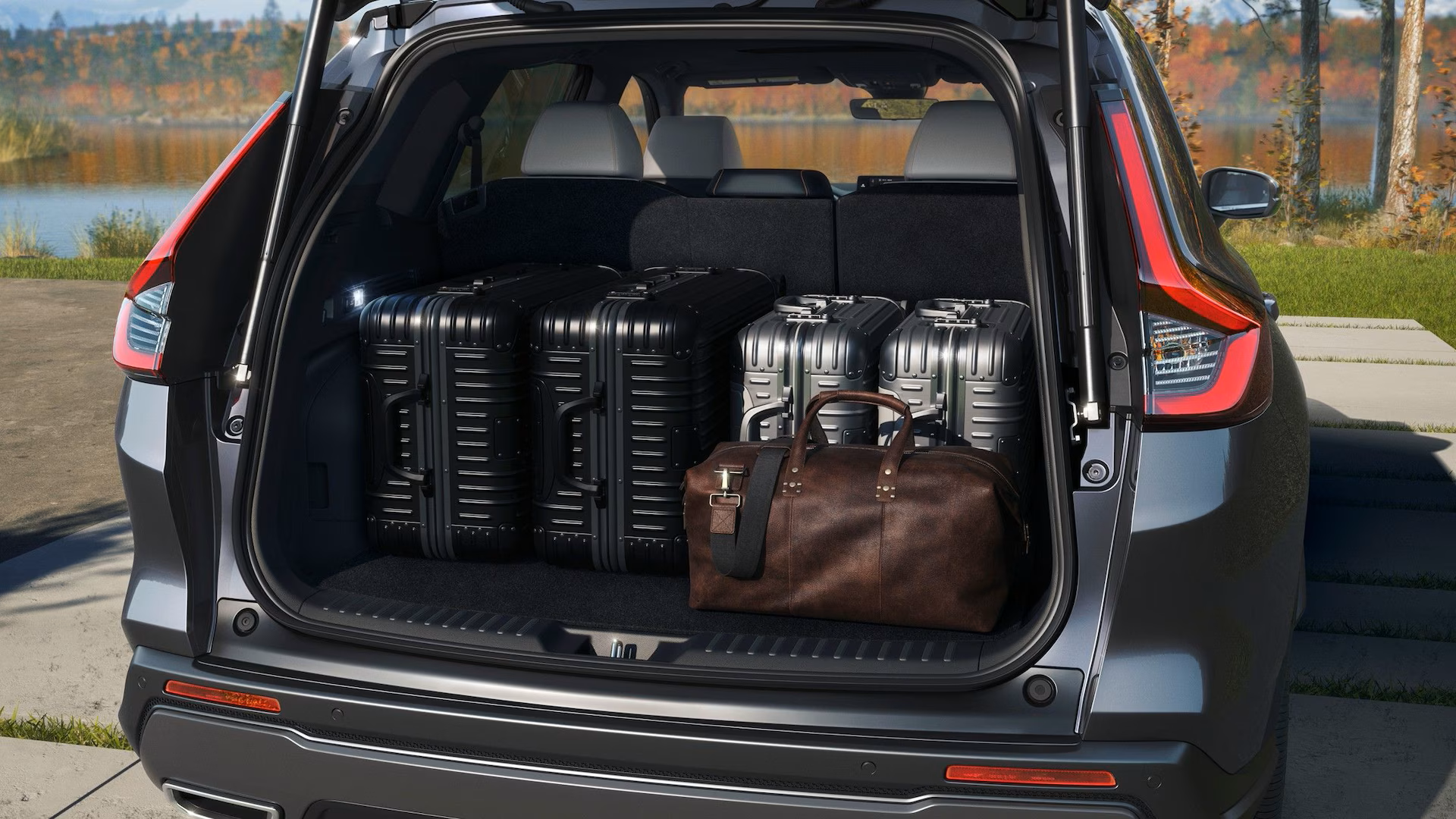 Spacious rear cargo area of the Honda CR-V with low load floor